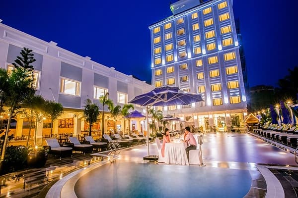 Kinh doanh khách sạn